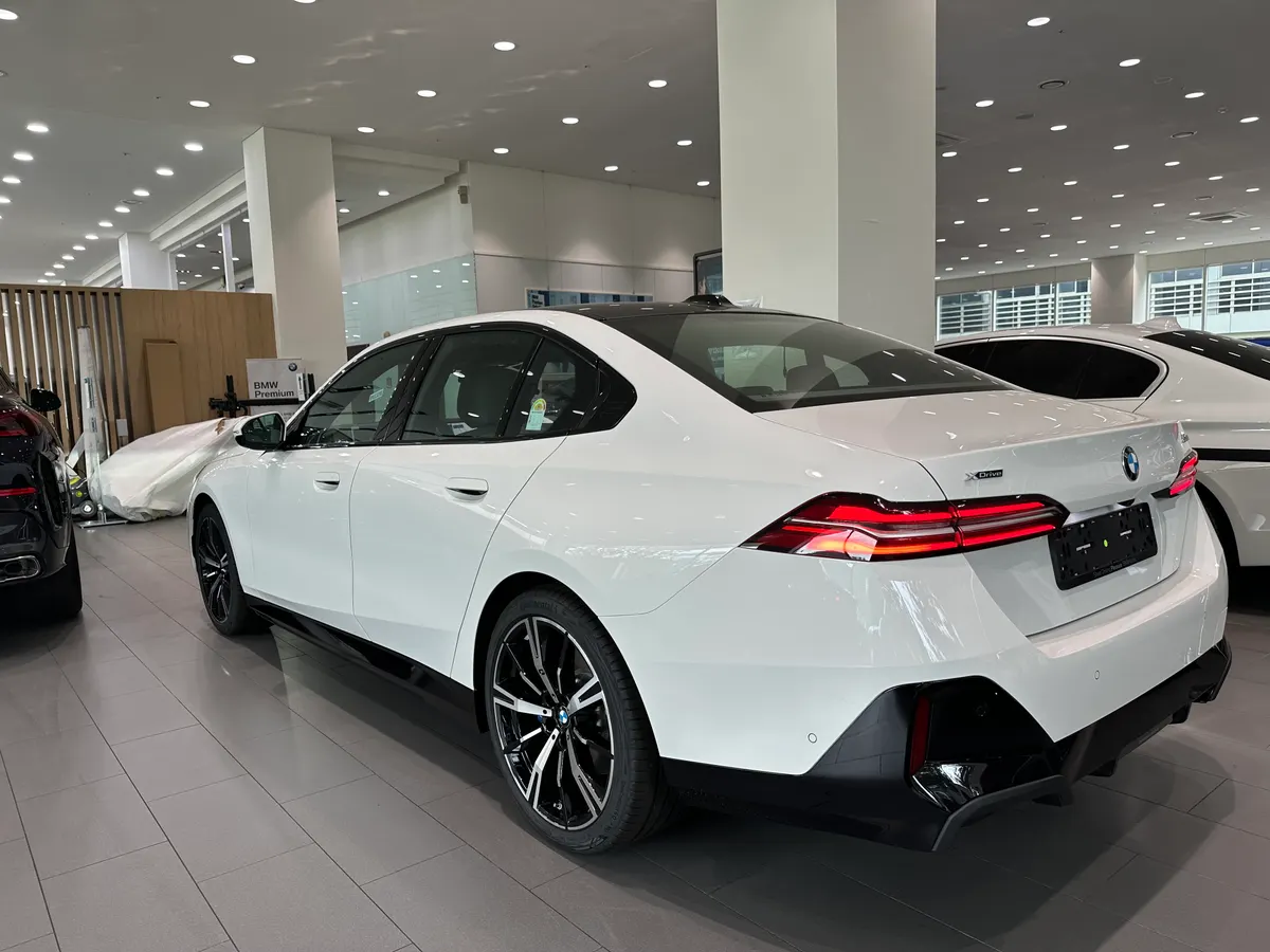 530i xDrive M 스포츠 사진 3