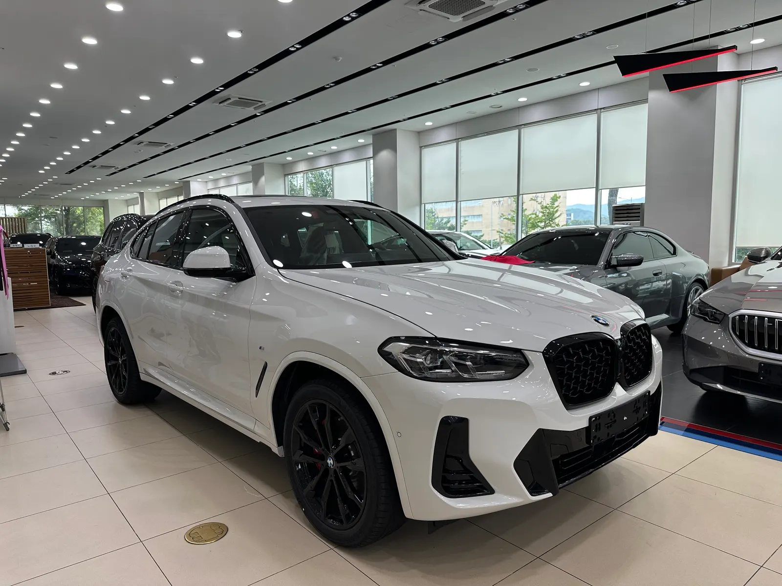 BMW X4 — 실제 출고 차량
