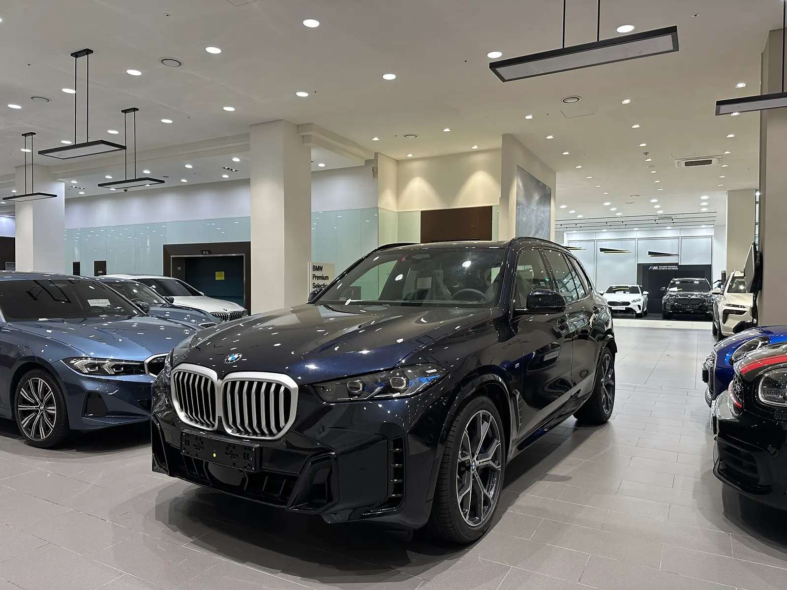 X5 xDrive40i M 스포츠 — 출고 당일, 도이치모터스 양재