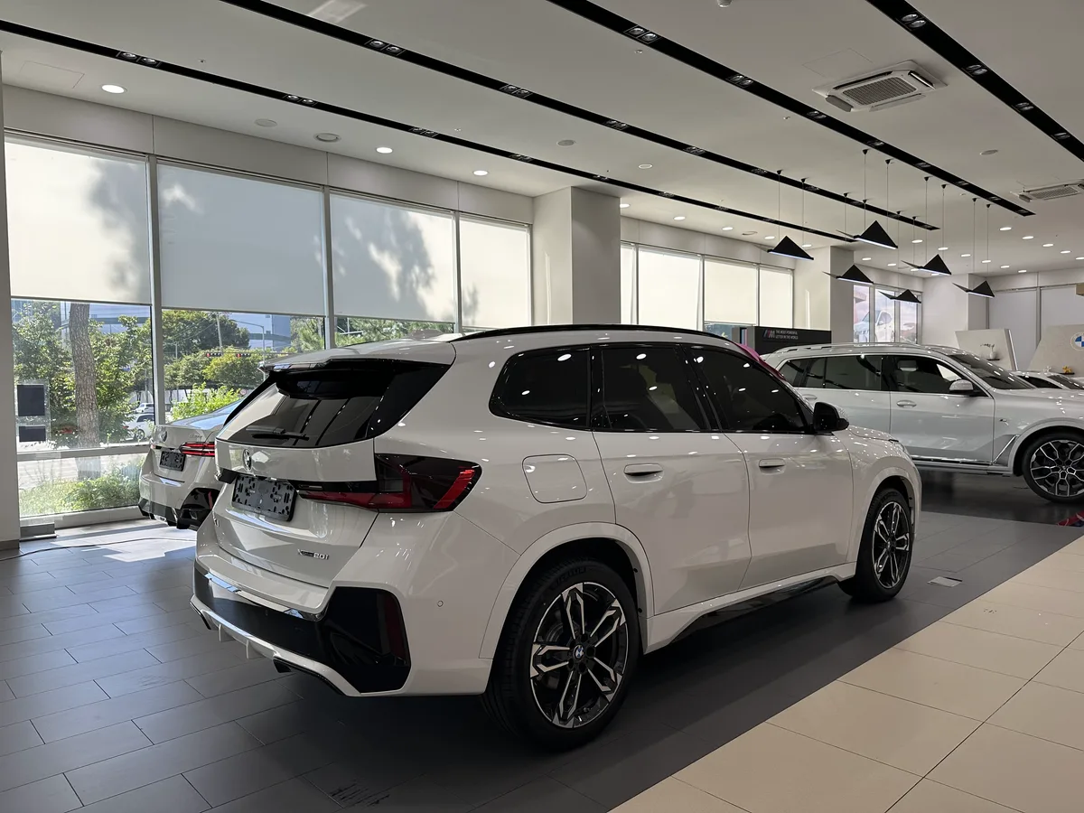 X1 xDrive20i M 스포츠 사진 4