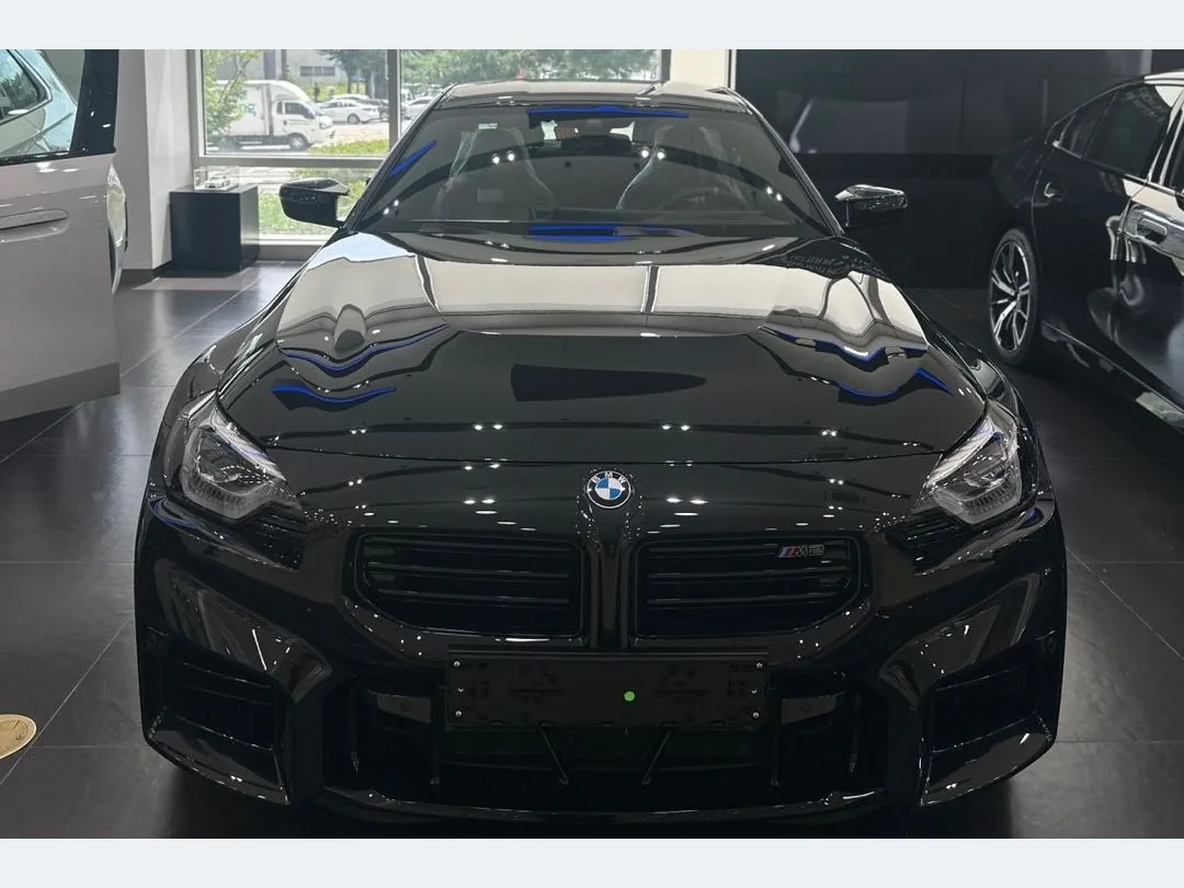 BMW M2 Coupe 정면 — 제공 원본 차량 사진